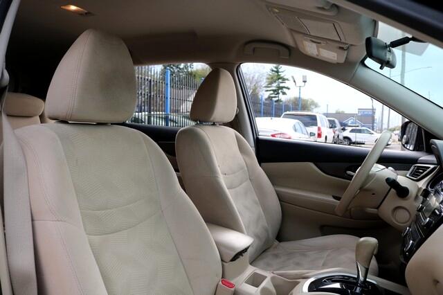 Vehicle image 13 of 19