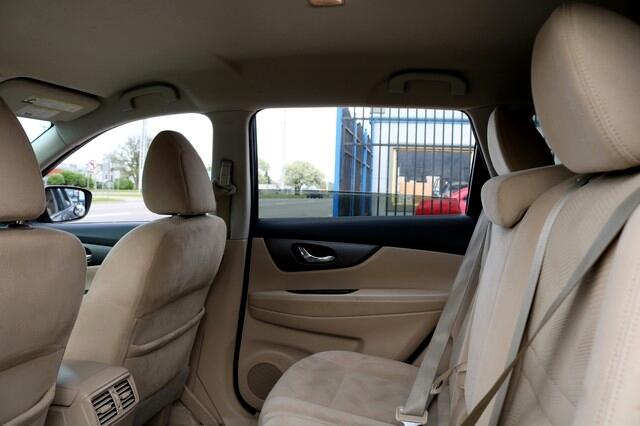 Vehicle image 9 of 19