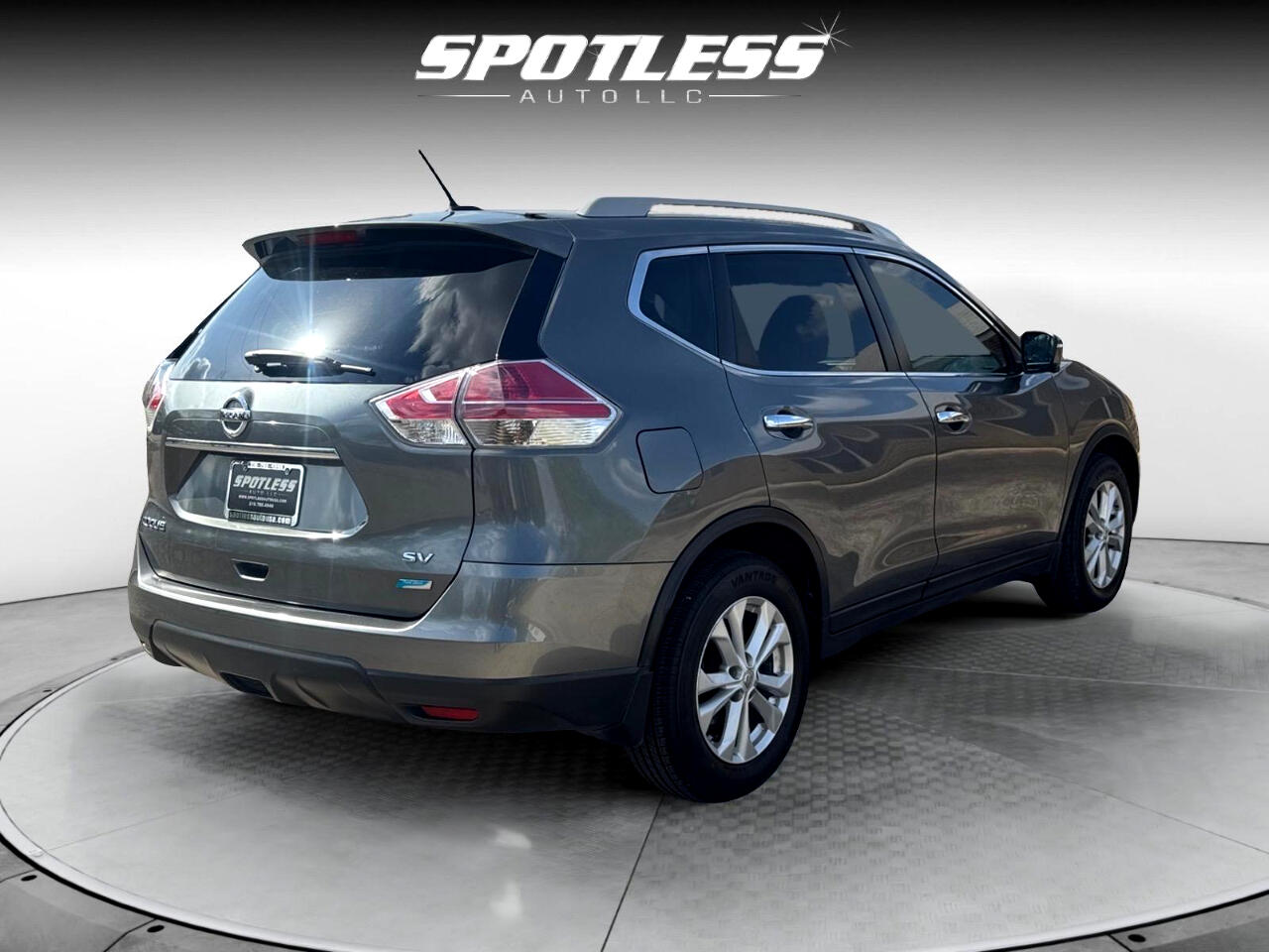 Vehicle image 7 of 29