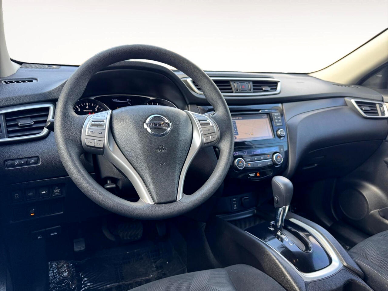 Vehicle image 21 of 29