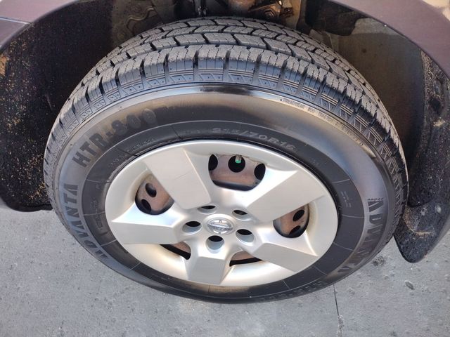 Vehicle image 27 of 34