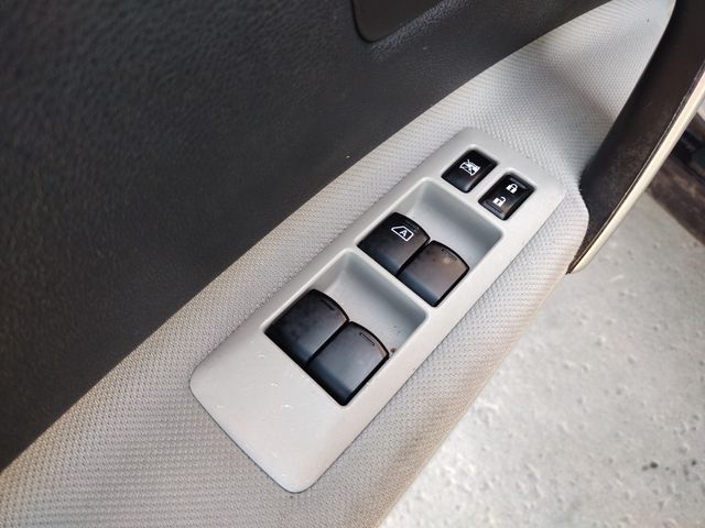 Vehicle image 12 of 34