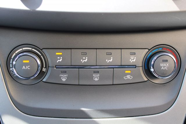 Vehicle image 13 of 36