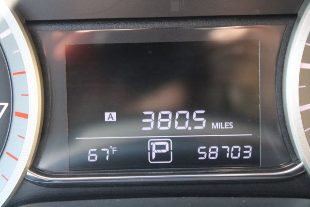 Vehicle image 18 of 36