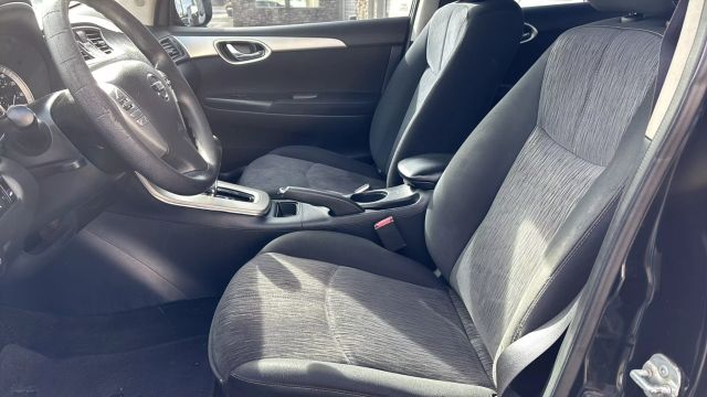 Vehicle image 10 of 18