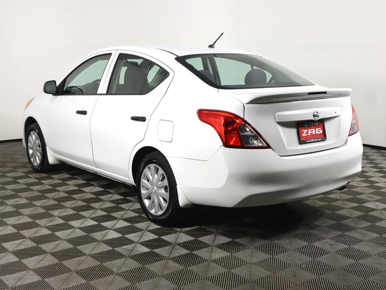 Vehicle image 6 of 31