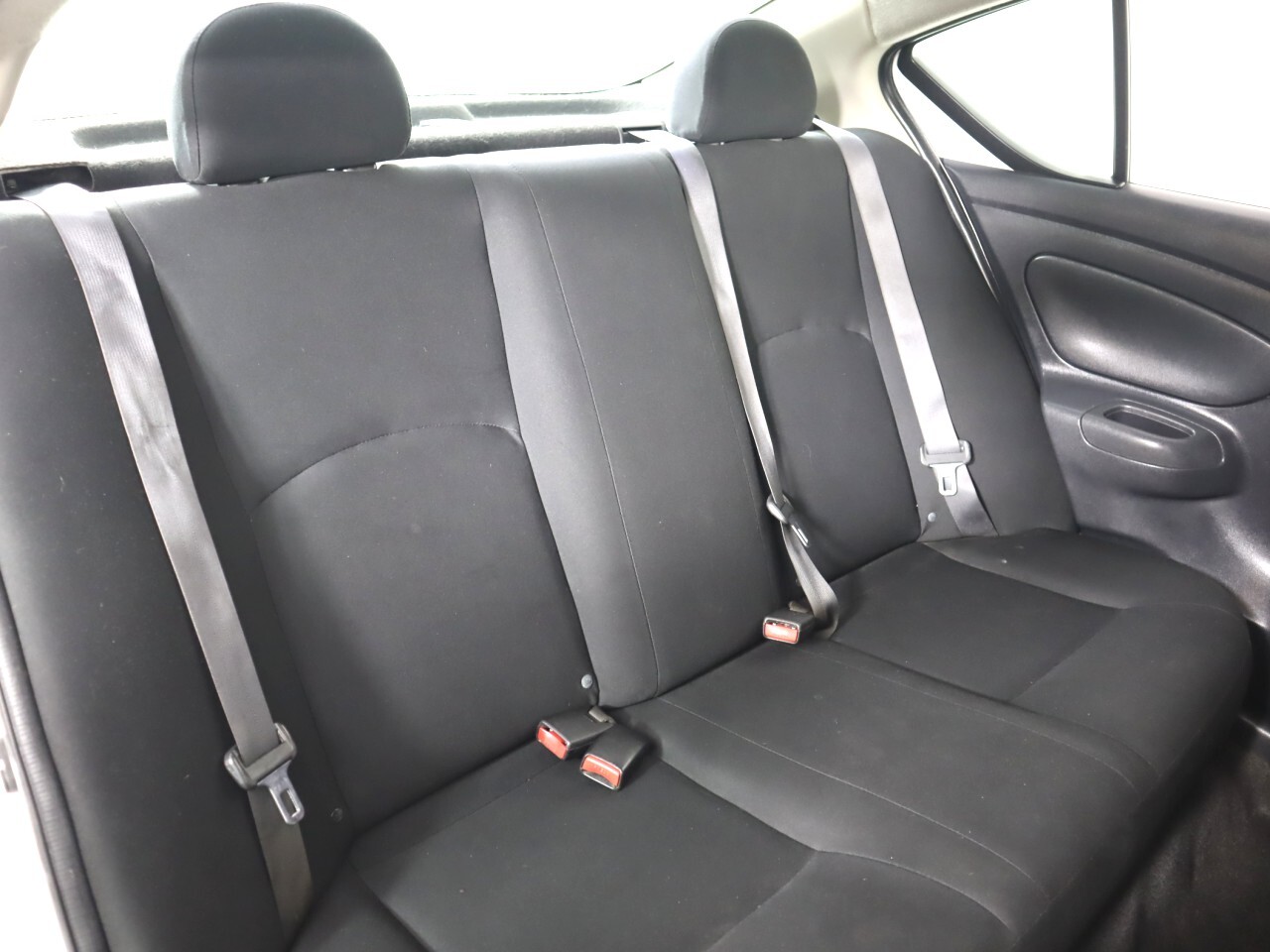 Vehicle image 26 of 31