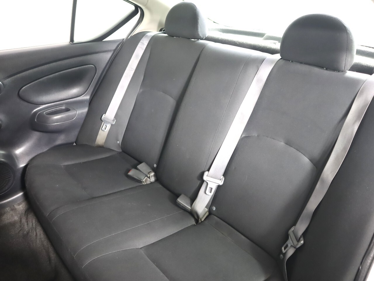 Vehicle image 24 of 31