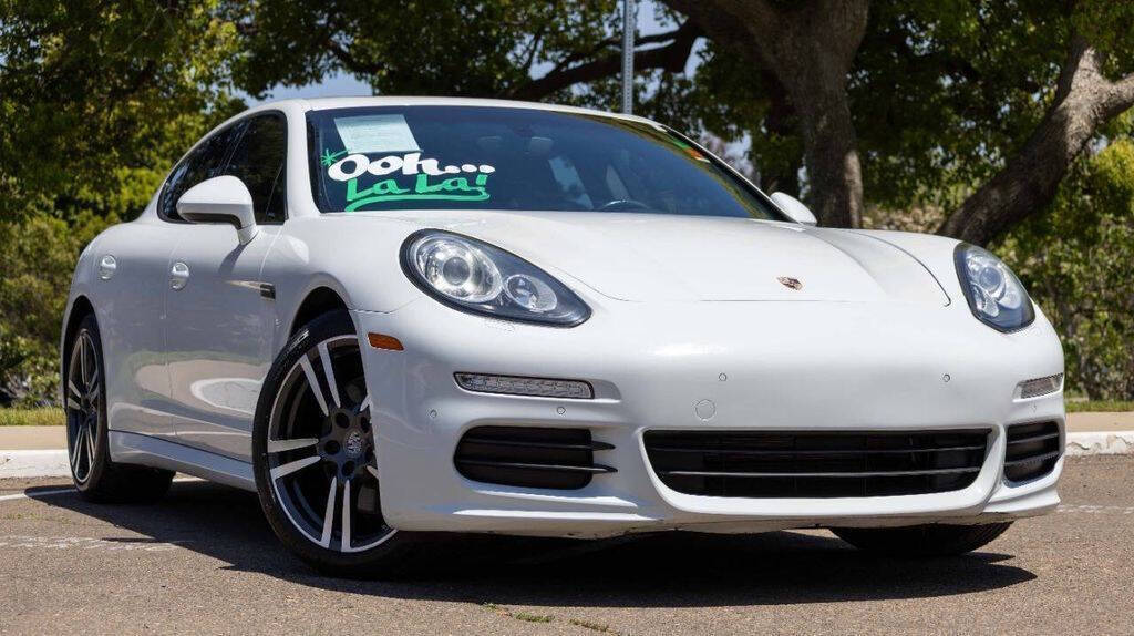 2014 Porsche Panamera Image 6 of 34