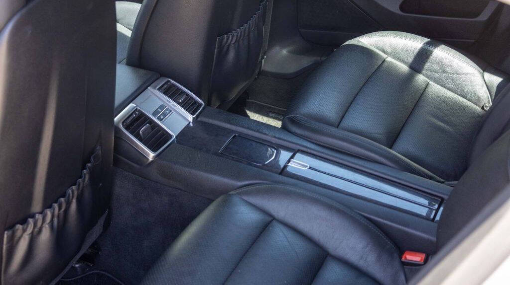 2014 Porsche Panamera Image 18 of 34