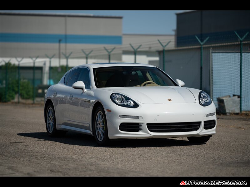 2014 Porsche Panamera E-Hybrid S Image 5 of 23