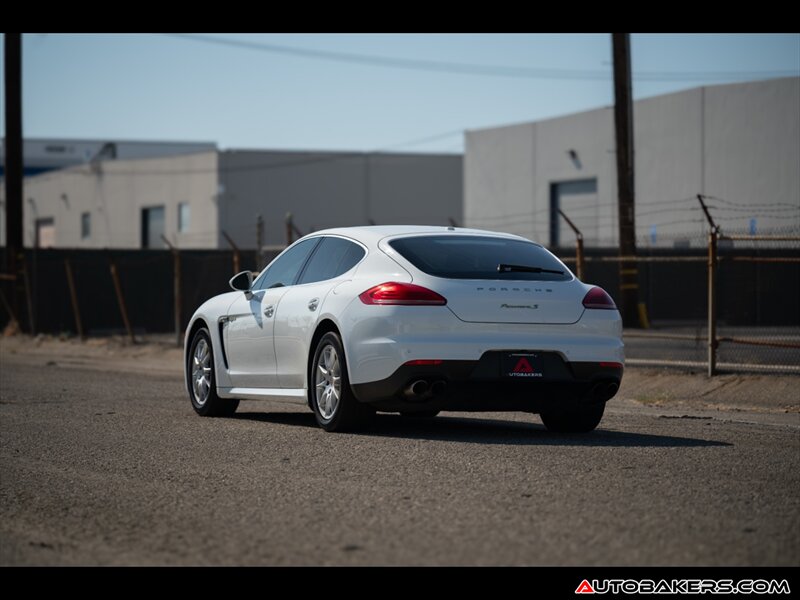2014 Porsche Panamera E-Hybrid S Image 9 of 23
