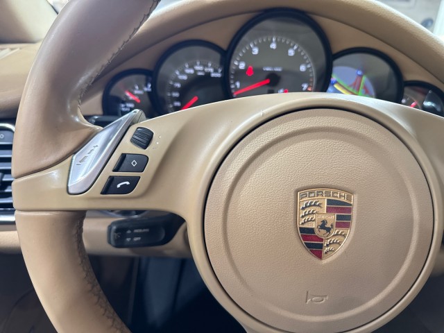 2014 Porsche Panamera S Image 77 of 85