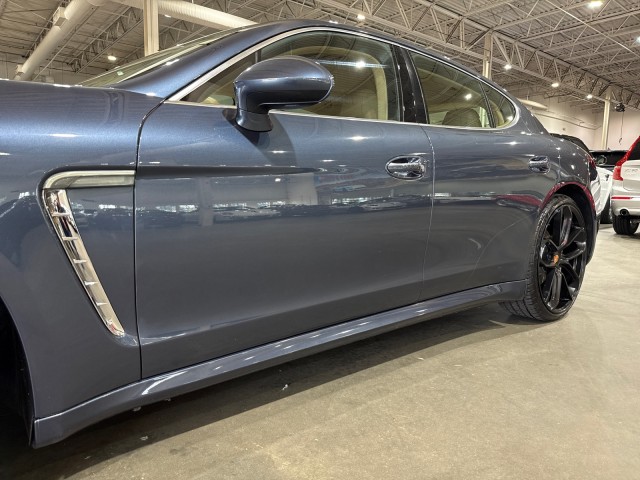 2014 Porsche Panamera S Image 18 of 85