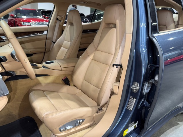 2014 Porsche Panamera S Image 45 of 85