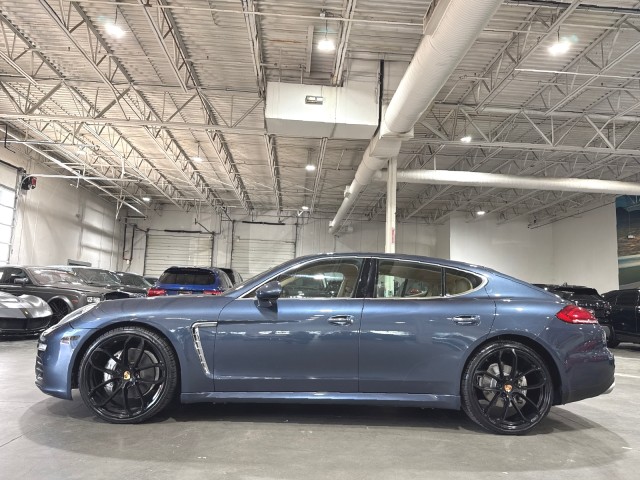 2014 Porsche Panamera S Image 25 of 85