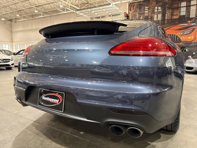 2014 Porsche Panamera S Image 17 of 85