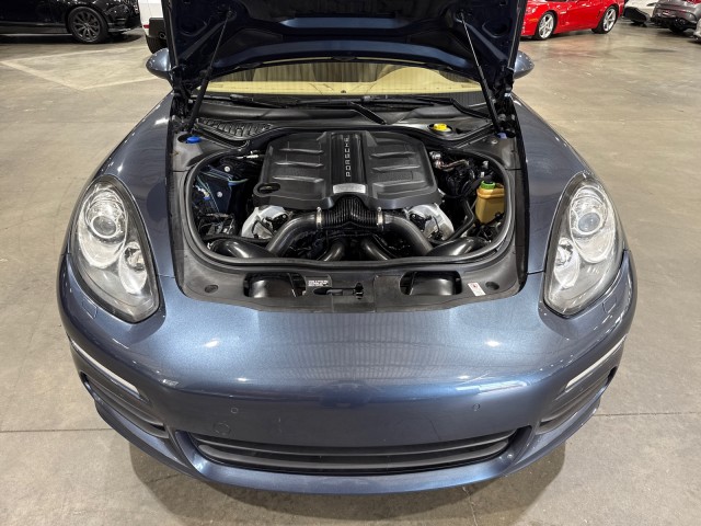 2014 Porsche Panamera S Image 29 of 85