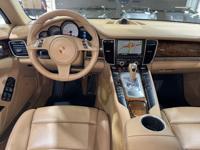 2014 Porsche Panamera S Image 59 of 85