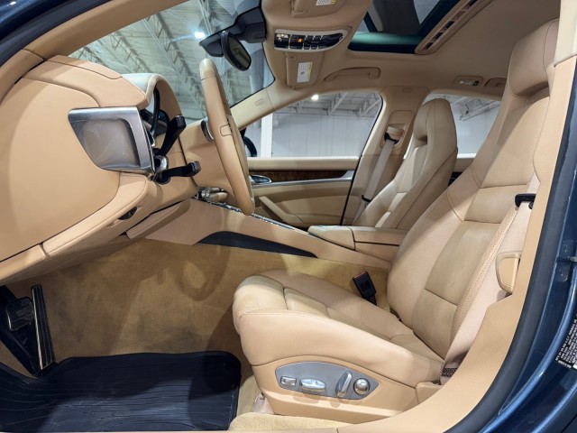 2014 Porsche Panamera S Image 74 of 85