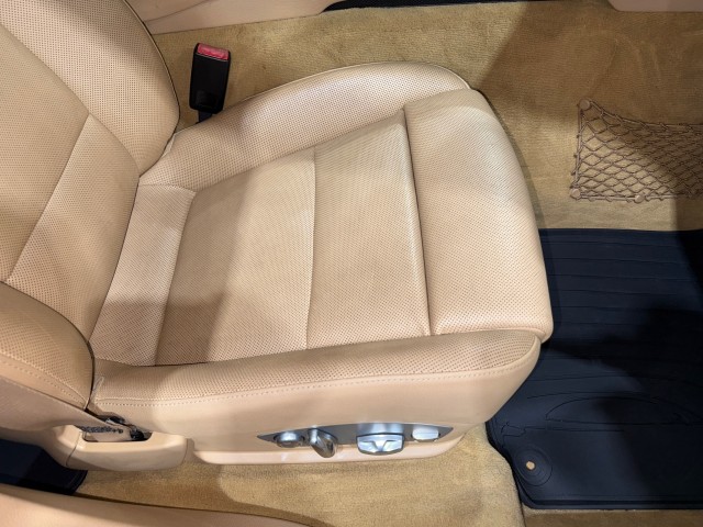 2014 Porsche Panamera S Image 51 of 85