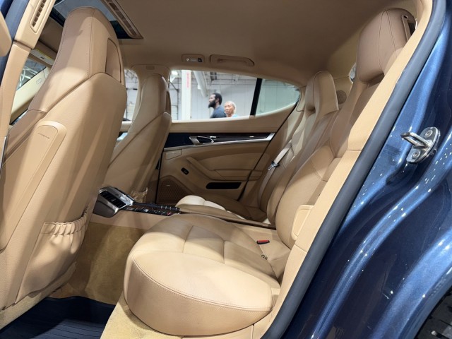 2014 Porsche Panamera S Image 50 of 85