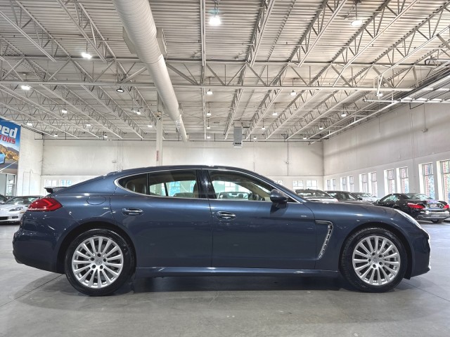 2014 Porsche Panamera S Image 11 of 85
