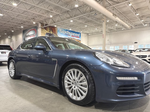 2014 Porsche Panamera S Image 8 of 85