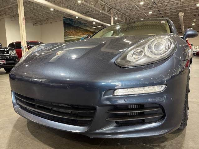 2014 Porsche Panamera S Image 78 of 85