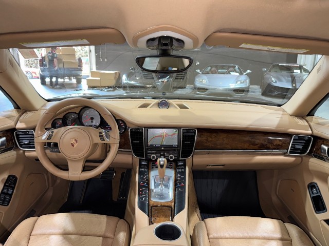 2014 Porsche Panamera S Image 54 of 85