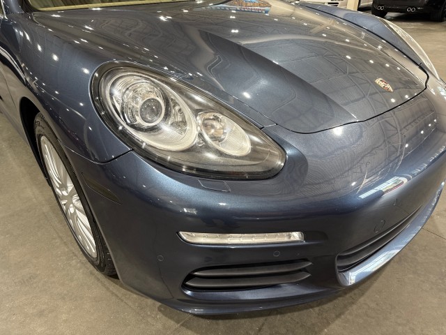 2014 Porsche Panamera S Image 10 of 85