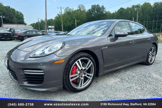 2014 Porsche Panamera Turbo Image 2 of 17