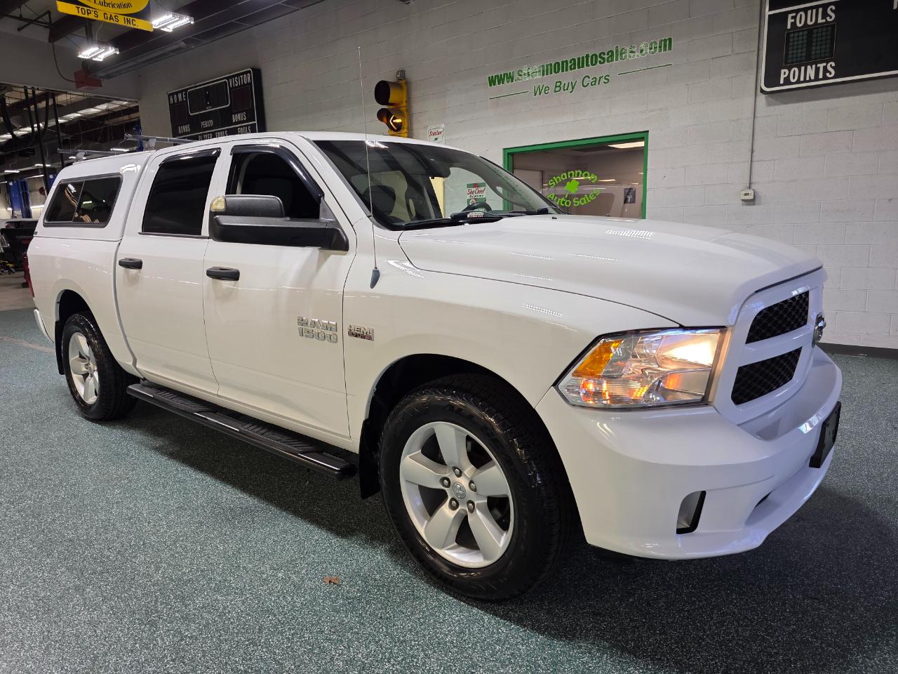 2014 Ram 1500 Express Image 3 of 40