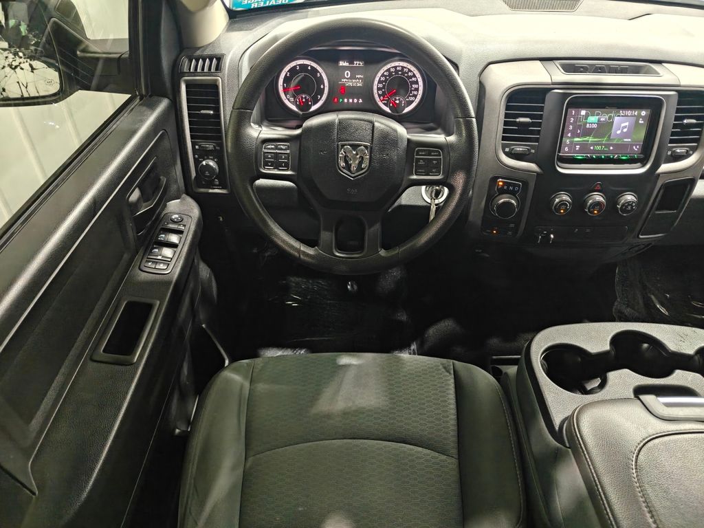 Vehicle image 23 of 48
