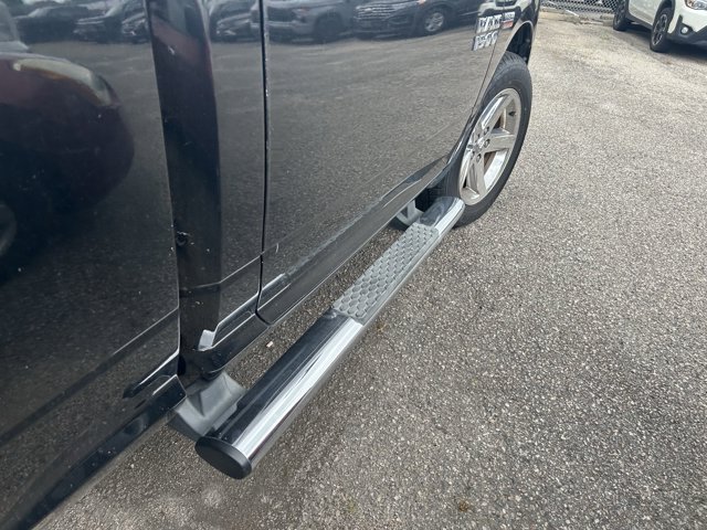 Vehicle image 11 of 14