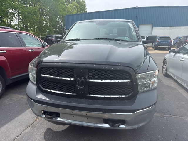 Vehicle image 4 of 9