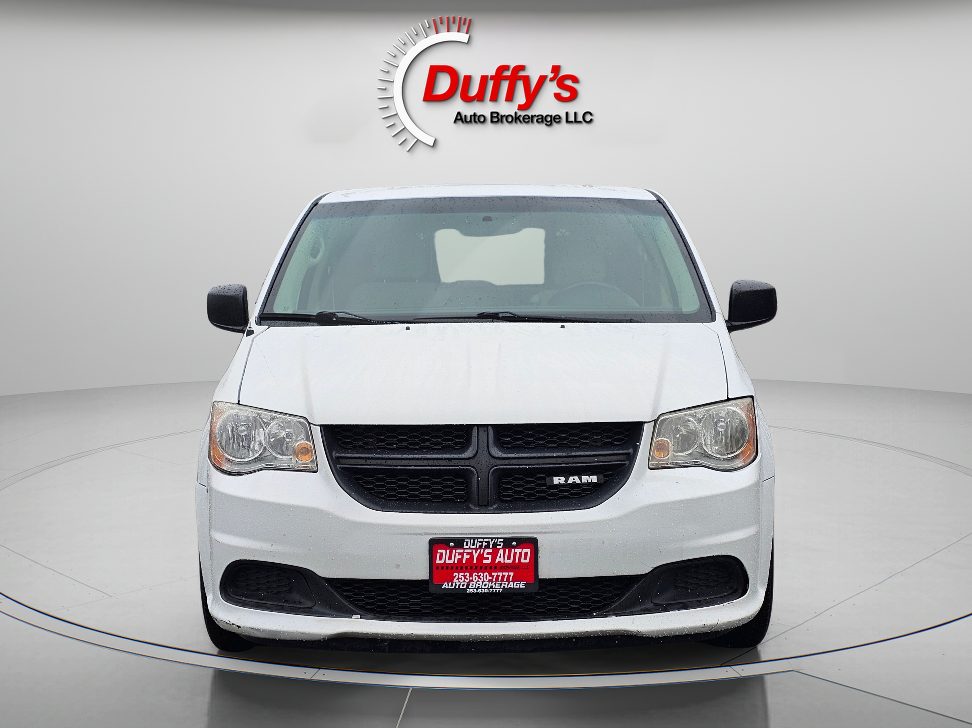 2014 Ram Cargo Van Tradesman Image 2 of 25