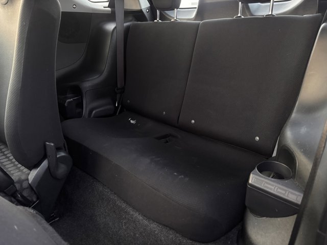 Vehicle image 24 of 28