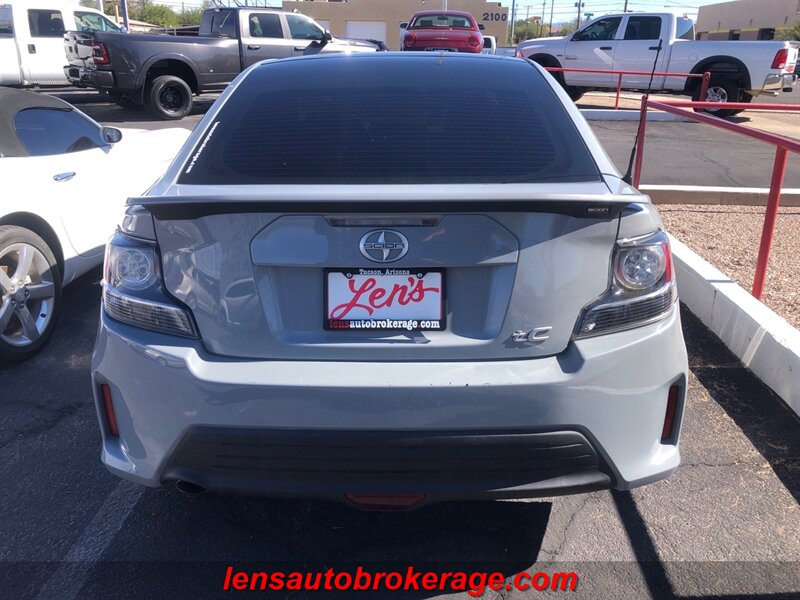 Vehicle image 5 of 21