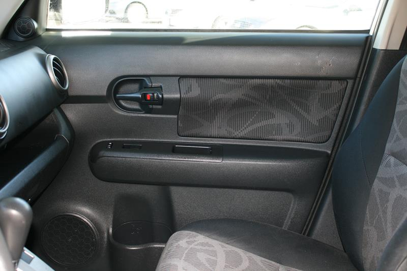 Vehicle image 19 of 32