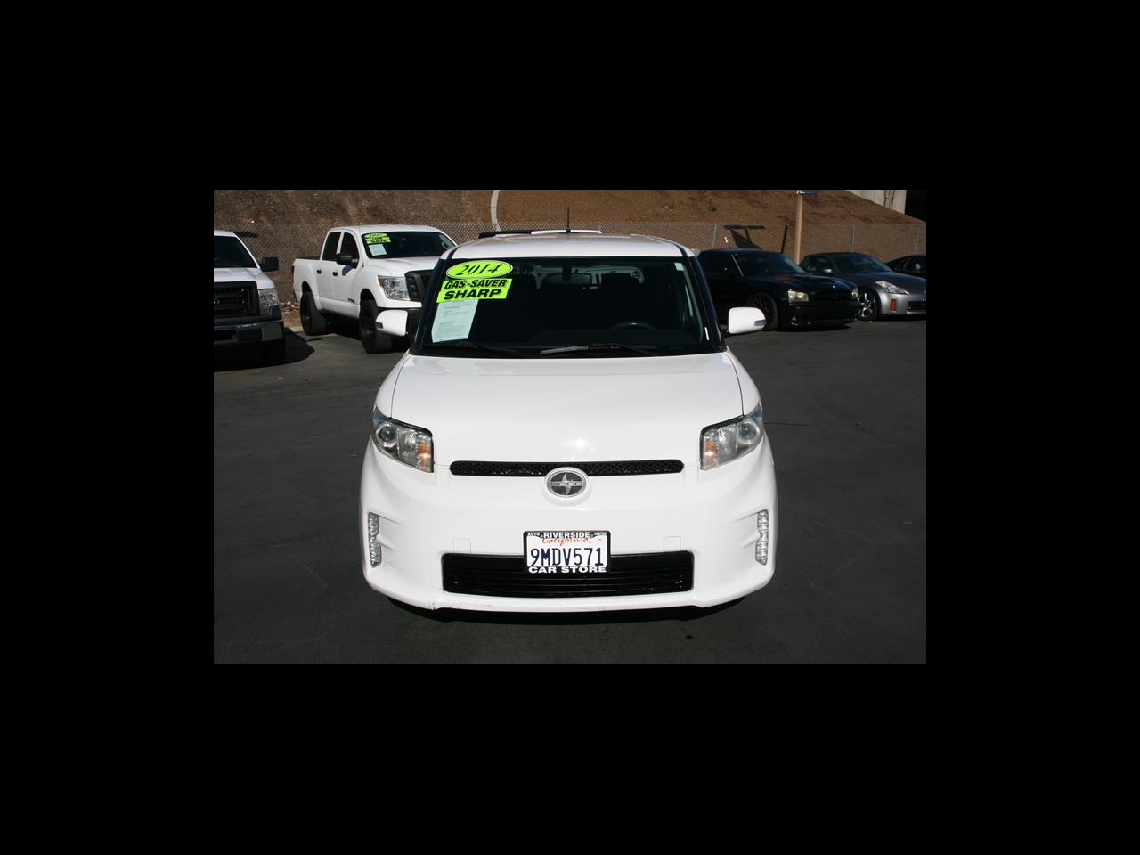 Vehicle image 4 of 32