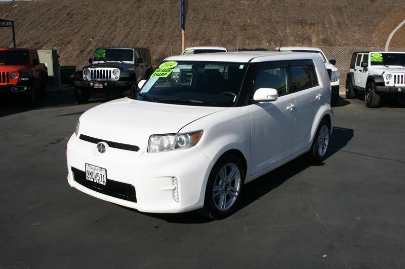 Vehicle image 1 of 32