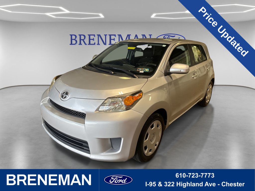 2014 Scion xD Base Image 1 of 33