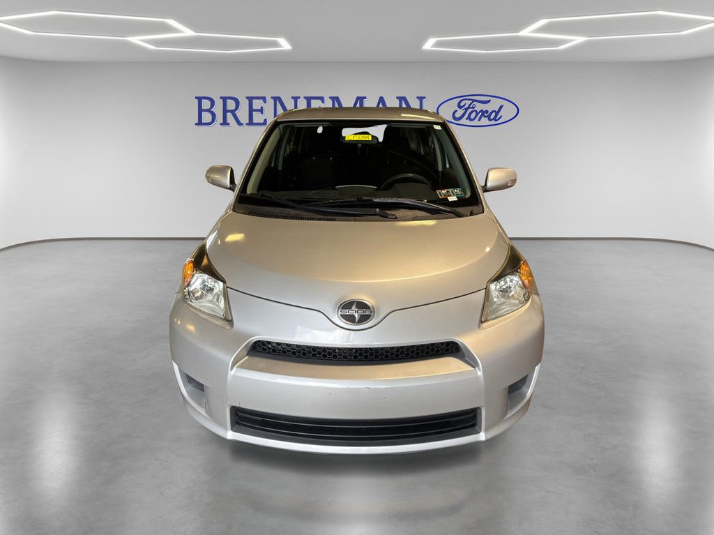 2014 Scion xD Base Image 2 of 33