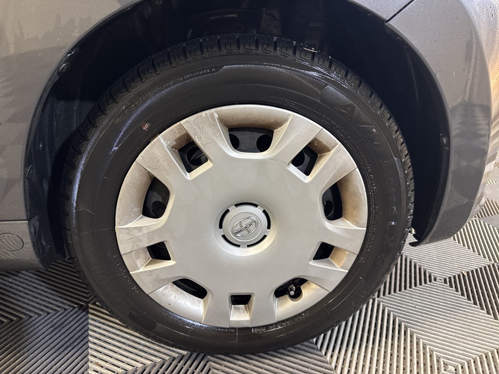 Vehicle image 5 of 18