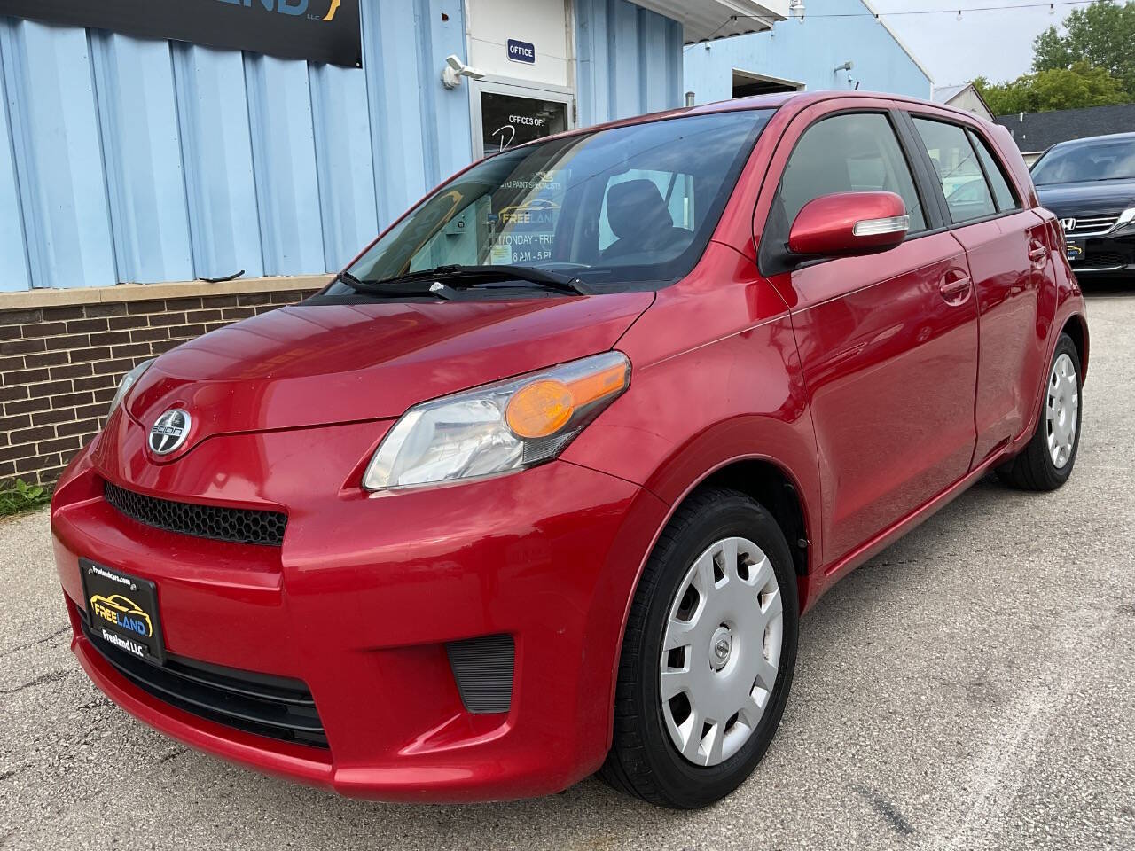 2014 Scion xD Base Image 1 of 26