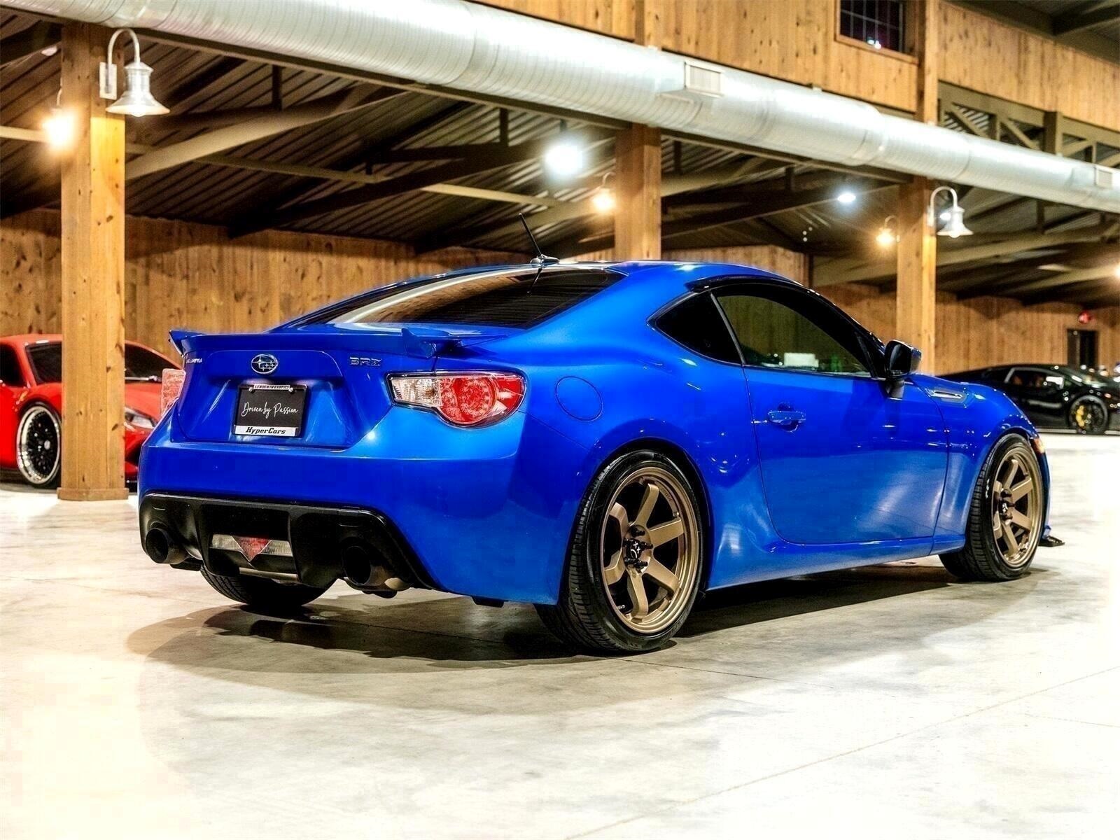 Vehicle image 12 of 44