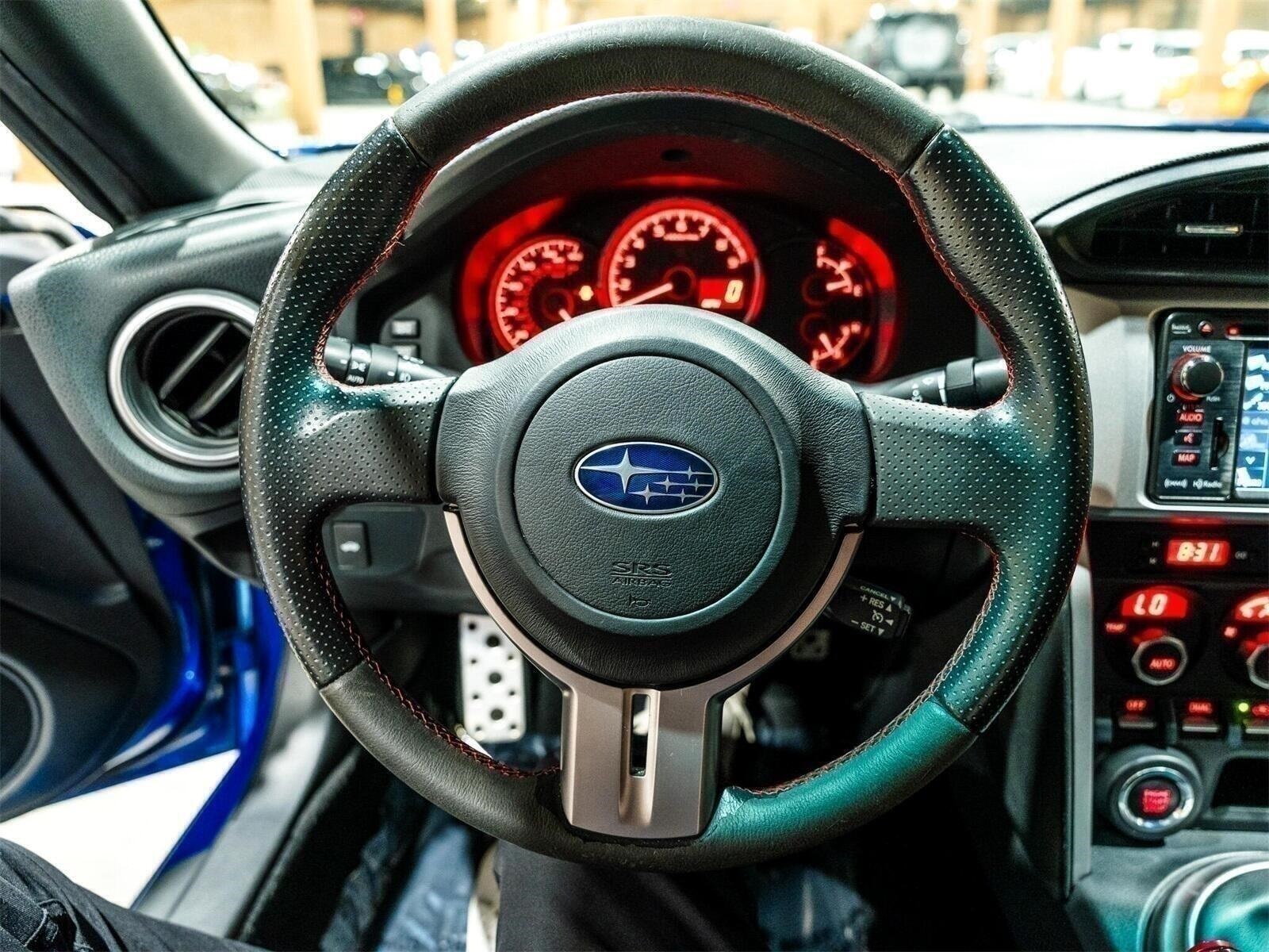 Vehicle image 28 of 44