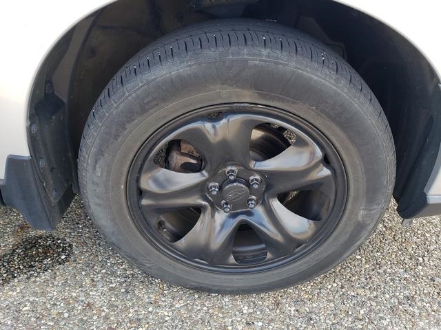 2014 Subaru Forester 2.5i Image 9 of 27