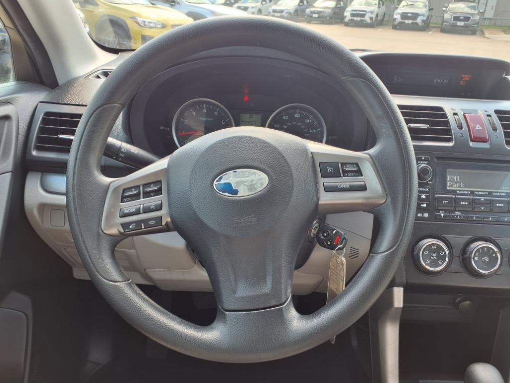 2014 Subaru Forester 2.5i Image 16 of 20